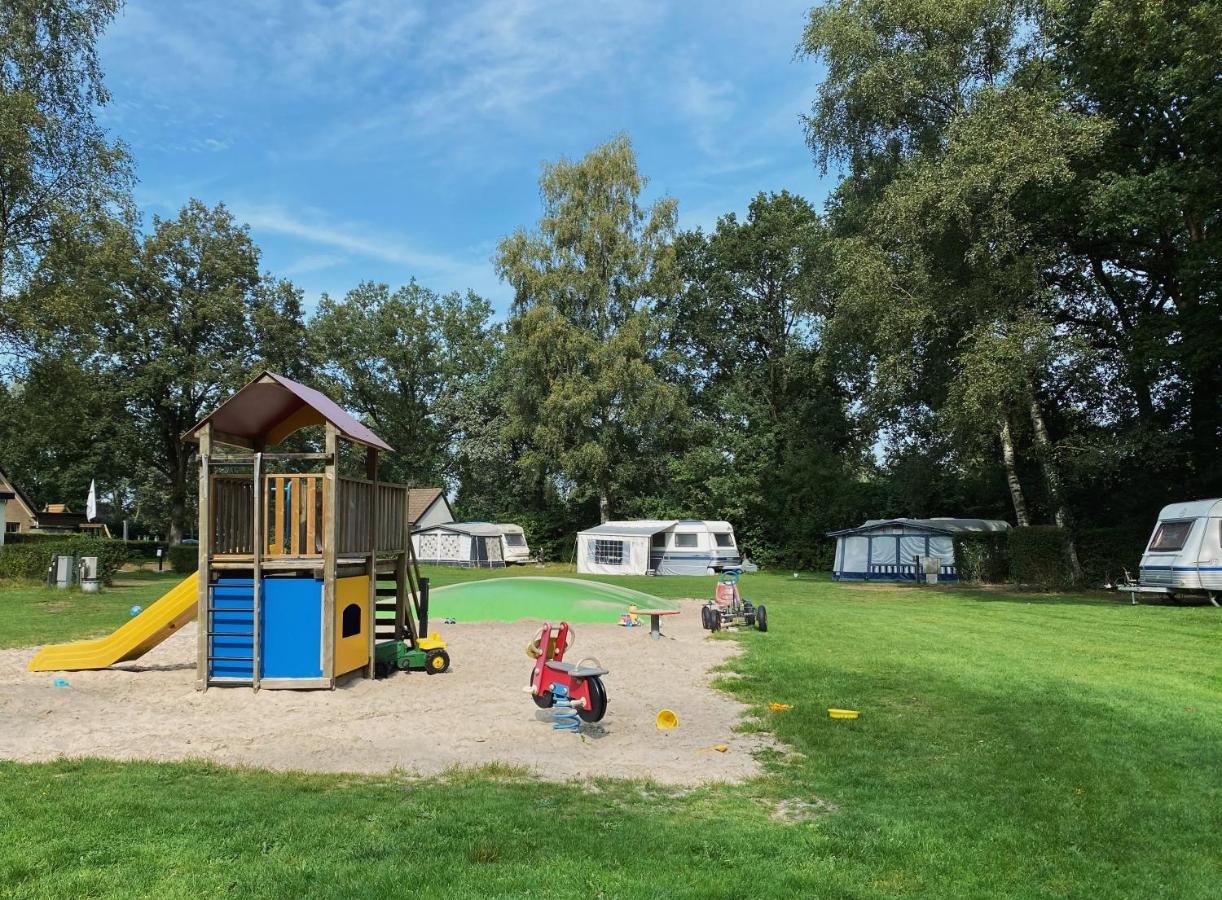 Camping De Vinkenkamp Lieren Exteriér fotografie